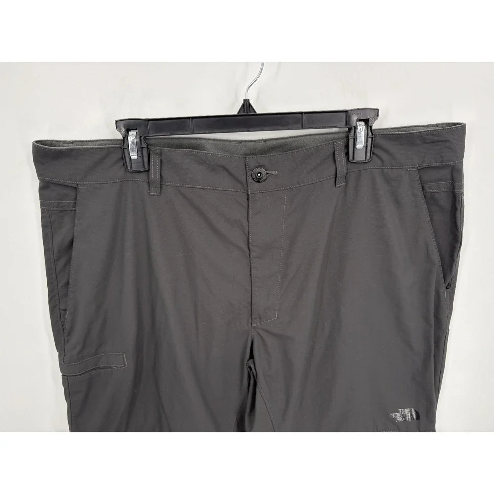 North Face Convertible Cargo Hiking Pants Men's Black Paramount 40x30, Short